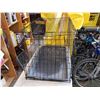 Image 2 : MEDIUM SIZED FOLDING DOG KENNEL