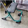Image 2 : MOBILITY WALKER