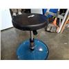 Image 3 : ROK ROLLING SHOP STOOL