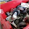 Image 2 : RED BIN OF CASTORS