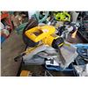 Image 2 : DEWALT SLIDING COMPOUND MITER SAW