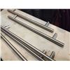 Image 2 : 5 STAINLESS STEEL HANDLES