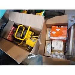 MOTOMASTER BATTERY CHARGER, 2 SHOP LIGHTS, TRAY OF LIGHT BULBS
