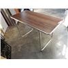 Image 3 : VINTAGE ALUMINUM FRAMED FOLDING CAMP TABLE