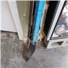 Image 3 : WRECKING BAR AND LEVEL