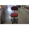 Image 1 : RED ROLLING OFFICE CHAIR