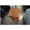 Image 2 : 1 DRAWER INLAID TABLE