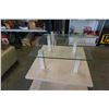 Image 2 : ROLLING DISPLAY STAND W/ GLASS TOP