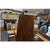 Image 2 : MODERN WALNUT MCM LOOK TABLE LAMP