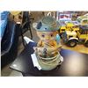 Image 2 : KIDS FIGURAL TABLE LAMP