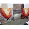 Image 1 : 2 CANVAS PRINTS AND FRAME PRINT