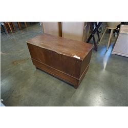 CHELSEY CEDAR LINED TRUNK