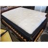 Image 1 : QUEENSIZE STEARNS AND FOSTER DANAH ET LUXURY FIRM MATTRESS