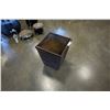 Image 1 : LARGE PLANTER