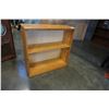 Image 2 : PINE BOOKSHELF