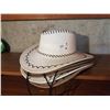 Image 1 : 5 NEW COWBOY HATS