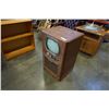 Image 2 : ANTIQUE TV IN WOOD CASE