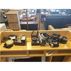 LOT OF VINTAGE CAMERAS AND ACCESSORIES