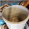 Image 2 : NUMBER 5 CROCK POT