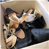 Image 2 : BOX OF LADIES SHOES