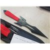 Image 2 : 3 NEW THROWING KNIVES