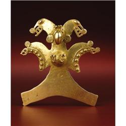 Diquís Delta Gold Bird-form Pendant 