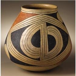 Casas Grandes Polychrome Pottery Jar 