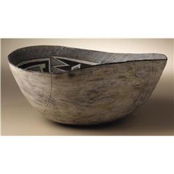 Socorro Black on White Bowl 