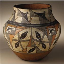 Acoma Polychrome Pottery Jar 