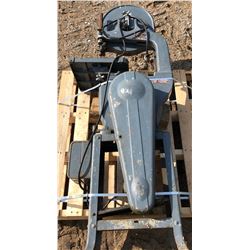 PETRIE FLOOR MODEL BAND SAW