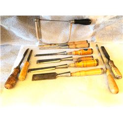 VINTAGE WOOD CHISELS / SAW