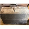 Image 2 : METAL TOOL BOX WITH CONTENTS