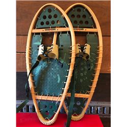 SET OF 2 WINTER HIKER SNOW SHOES