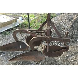 FERGUSON 2 FURROW PLOW