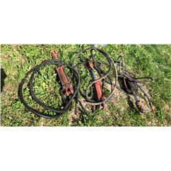 3 X HYD CYLINDERS
