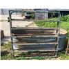 Image 1 : 4' METAL GATES X 2