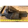 Image 1 : HEAVY DUTY BENCH VICE