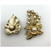 Image 1 : 2 GOLD BROOCHES W FLOWER/FAUX PEARL