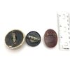 Image 2 : 3 VINTAGE CAMEO BROOCHES