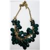 Image 1 : GOLD TONED NECKLACE WITH HUNTER GREEN