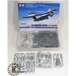 LOCKHEED MARTIN F16CJ FIGHTING FALCON MODEL KIT