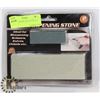 Image 1 : NEW 2PC SHARPENING STONE SET