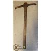 Image 1 : VINTAGE PICK AXE
