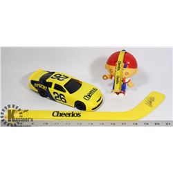 VINTAGE ADVERTISING COLLECTABLES