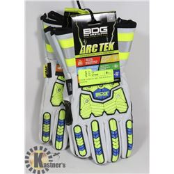 2 NEW PAIRS OF ARC-TEK BOB DALE GLOVES