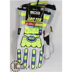 2 NEW PAIRS OF ARC-TEK BOB DALE GLOVES