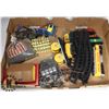 Image 1 : FLAT OF MODEL TRAINS AND ACCESSORIES