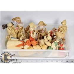 15 CORN HUSK DOLLS, ANGELS, HANGING ORNAMENTS
