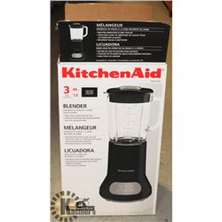 KITCHENAID BLENDER WITH GLASS CONTAINER.