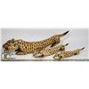 Image 1 : SET OF 3 WOODEN LEOPARD CATS
